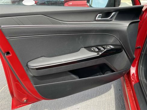 New 2025 Kia K5 GT-Line image 12