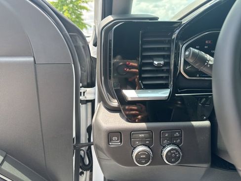 New 2026 GMC Sierra 1500 SLT w/ SLT Premium Package AWD/4WD image 14