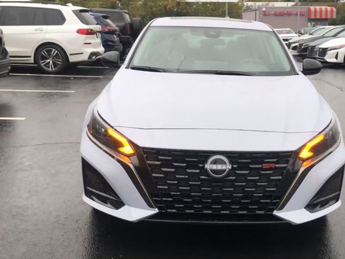 New 2025 Nissan Altima 2.5 SR w/ SR Premium Package image 3