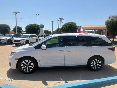New 2026 Honda Odyssey EX-L image 5