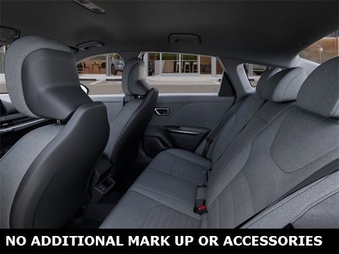 New 2025 Kia K4 EX image 18