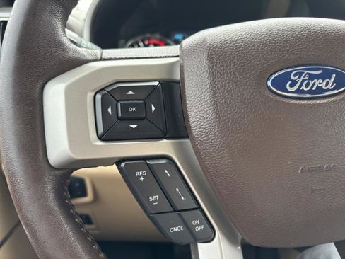 Used 2018 Ford F150 Lariat w/ Equipment Group 502A Luxury image 13