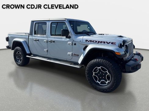 Used 2023 Jeep Gladiator Mojave w/ LED Lighting Group AWD/4WD image 2