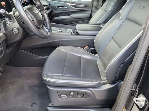 Used 2023 Cadillac Escalade ESV Sport image 17