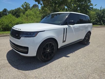 Used 2025 Land Rover Range Rover SE