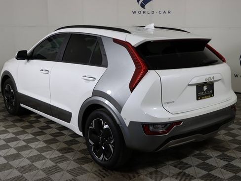 Used 2023 Kia Niro Wave image 5