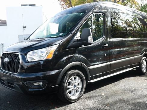 Used 2023 Ford Transit 350 XLT image 3