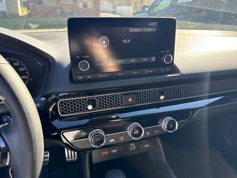 Used 2024 Honda Civic Sport image 12