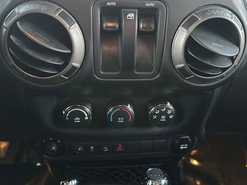 Used 2015 Jeep Wrangler Sport w/ Quick Order Package 24S image 26