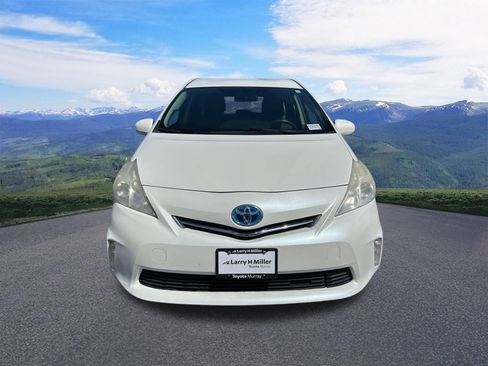 Used 2012 Toyota Prius V Two image 8