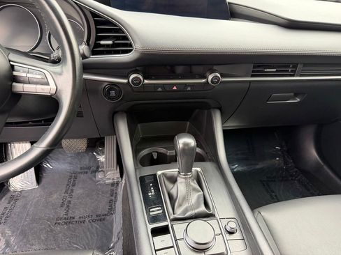 Used 2023 MAZDA MAZDA3 s FWD image 27