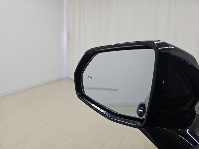 Used 2025 Chevrolet Blazer LT w/ Convenience Package FWD image 11
