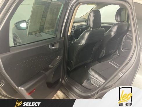 Used 2020 Ford Escape SEL AWD/4WD image 19