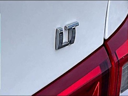 Certified 2024 Chevrolet Malibu LT image 28