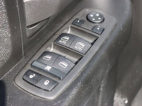 Used 2022 RAM 2500 Tradesman w/ Chrome Appearance Group image 45