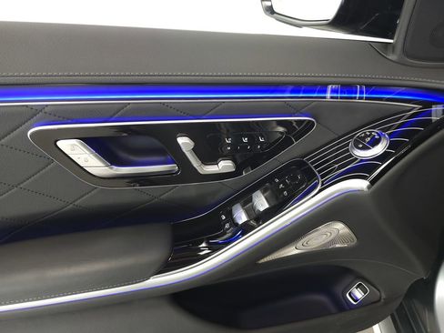 Used 2023 Mercedes-Benz S 580 4MATIC Sedan image 6