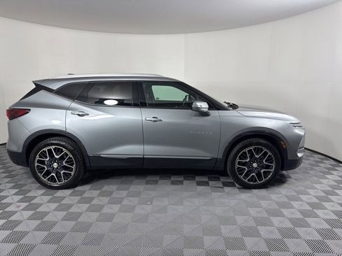 Used 2023 Chevrolet Blazer Premier w/ Enhanced Convenience Package image 2