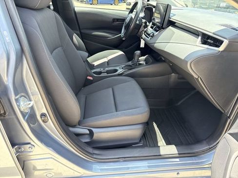 Used 2025 Toyota Corolla LE FWD image 15