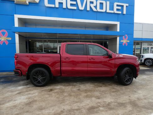 Certified 2021 Chevrolet Silverado 1500 RST image 2
