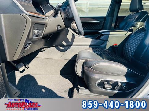 Used 2022 Jeep Grand Cherokee L Summit w/ Advanced Protech Group IV image 44