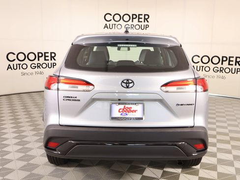 Used 2025 Toyota Corolla Cross AWD Hybrid image 20