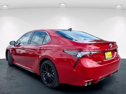 Used 2021 Toyota Camry XSE FWD image 12