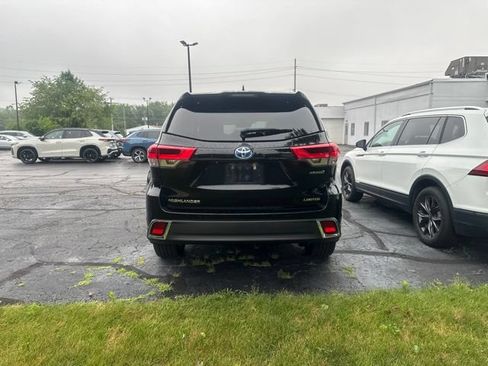 Used 2019 Toyota Highlander Limited Platinum AWD/4WD image 6