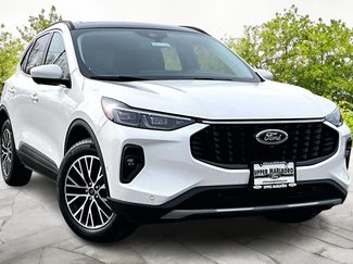 New 2024 Ford Escape SE w/ PHEV Premium Package video 1