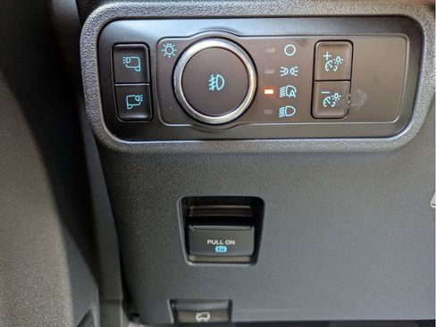 Certified 2025 Ford Bronco Outer Banks AWD/4WD image 23