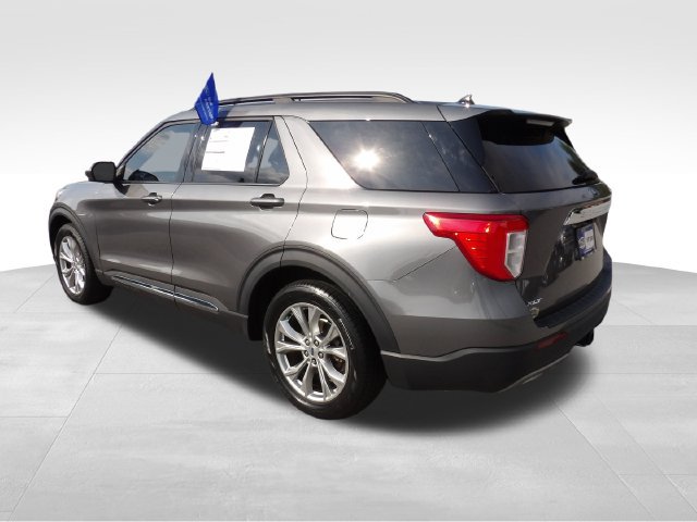 Certified 2023 Ford Explorer XLT w/ Equipment Group 202A RWD image 6