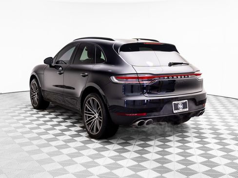 Certified 2021 Porsche Macan S image 3