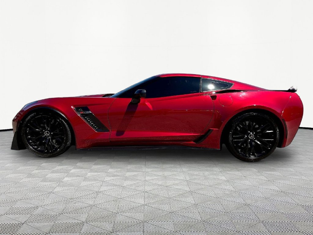 Used 2015 Chevrolet Corvette Z06 w/ 3LZ Preferred Equipment Group RWD image 9