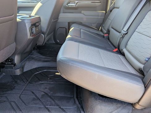 Used 2025 Chevrolet Silverado 1500 ZR2 w/ Technology Package AWD/4WD image 25