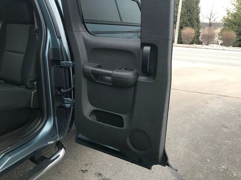 Used 2010 GMC Sierra 2500 SLE image 27