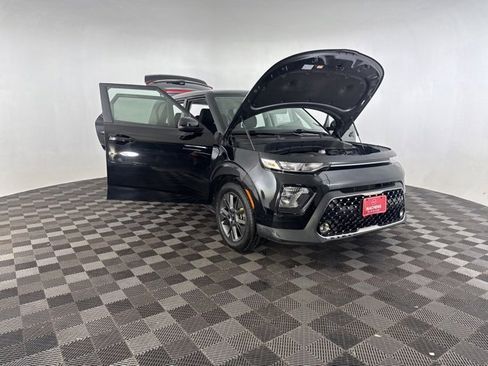 Used 2021 Kia Soul EX image 12