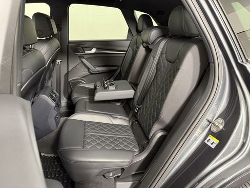 Used 2018 Audi SQ5 Prestige w/ Prestige Package AWD/4WD image 14