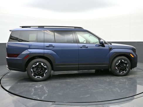 Used 2025 Hyundai Santa Fe SEL image 3