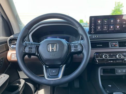 Used 2026 Honda Pilot Elite image 18