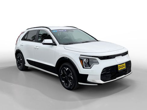 Used 2024 Kia Niro Wind FWD image 7
