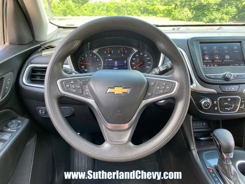 Used 2022 Chevrolet Equinox LT FWD image 19