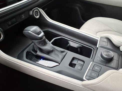 Used 2024 Toyota Grand Highlander Platinum image 16