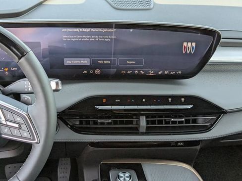 New 2026 Buick Enclave Avenir w/ Super Cruise Package image 11