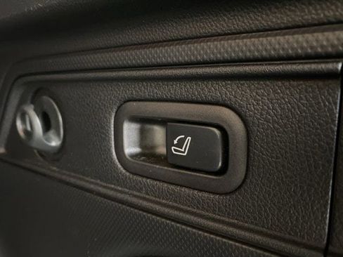 Certified 2023 Subaru Forester Limited AWD/4WD image 9
