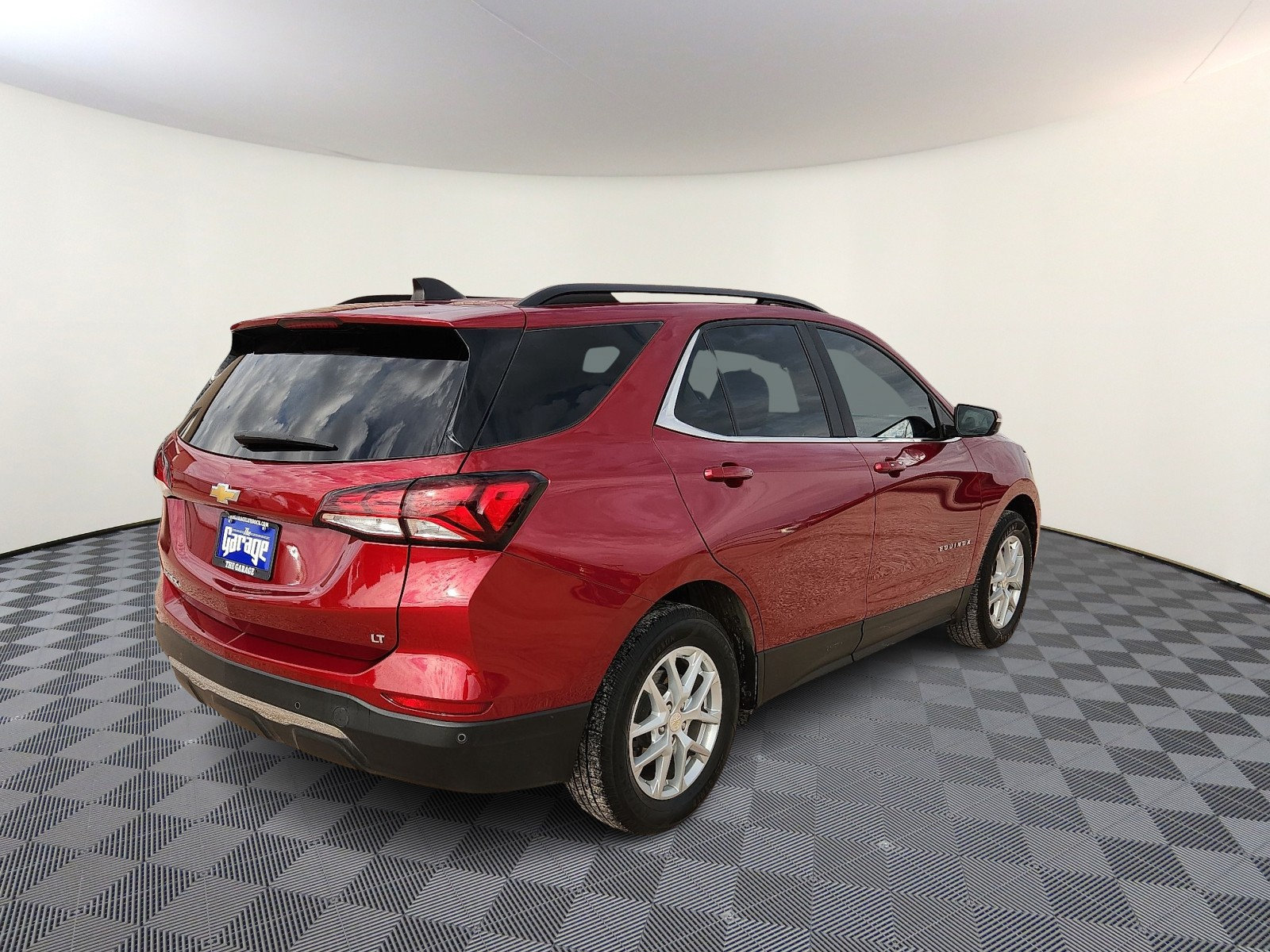 Used 2024 Chevrolet Equinox LT FWD image 4