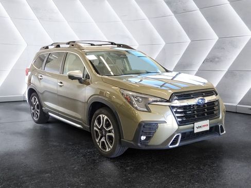 Used 2023 Subaru Ascent Touring AWD/4WD image 1