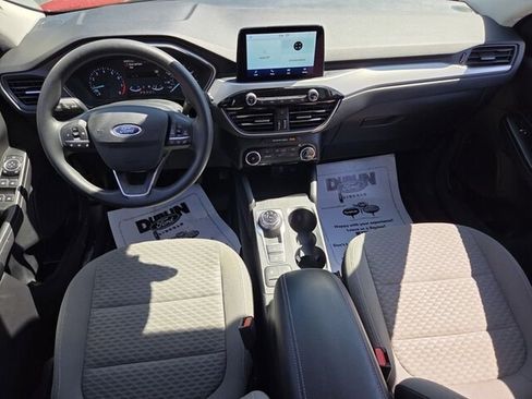 Used 2022 Ford Escape SE w/ SE Sport Appearance Package image 11