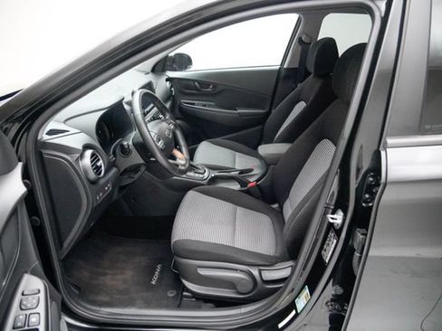Used 2021 Hyundai Kona SEL AWD/4WD image 15