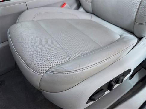 Used 2017 GMC Acadia SLT image 18