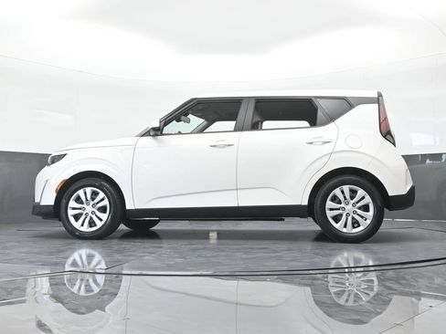 Used 2023 Kia Soul LX FWD image 53