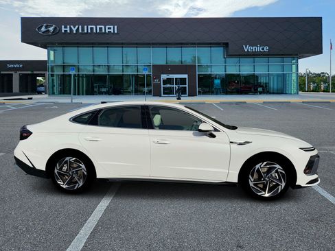 New 2026 Hyundai Sonata SEL FWD image 9